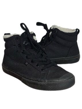 Cariuma OCA Therma High Sneaker Boots All-Black Suede women's size 8 men's 6.5